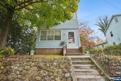 197 N Fullerton Ave, Montclair, NJ 07042 - photo 2