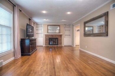 21x13 Living Room with Hardwood, Smooth Ceiling, C