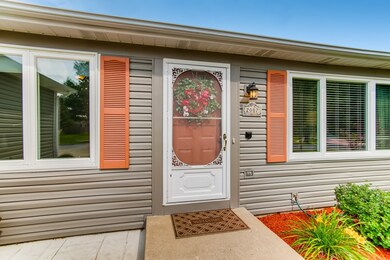 2007 Clematis Dr, Algonquin, IL 60102 - photo 5