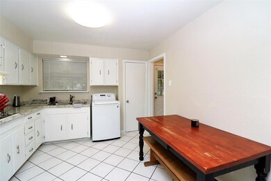 5009 Roberta Dr, North Richland Hills, TX 76180 - photo 7