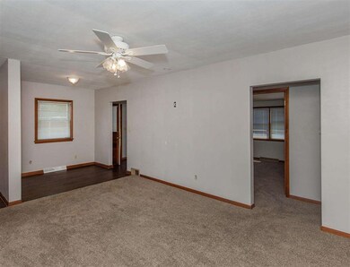 1507 W 37th St, Davenport, IA 52806 - photo 6