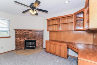 1517 NE 26th St, Moore, OK 73160 - photo 7