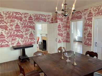 13 Mount Vernon St, Newport, RI 02840 - photo 3