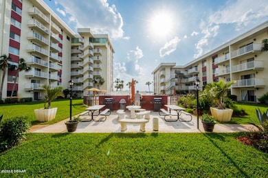 2711 Grill View