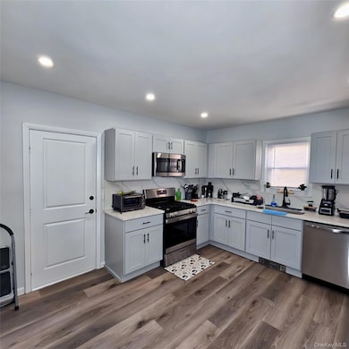 7 Mount William St, Port Jervis, NY 12771 - photo 2