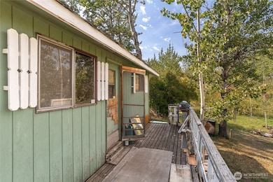 653B Ellemeham Mountain Rd, Oroville, WA 98844 - photo 3