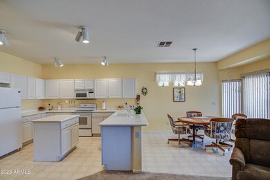 Kitchen 6