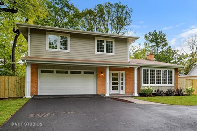 335 N River Glen Ave, Elmhurst, IL 60126 - photo 2