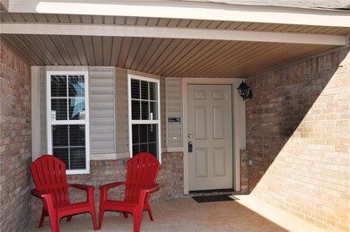 Front covered porch!