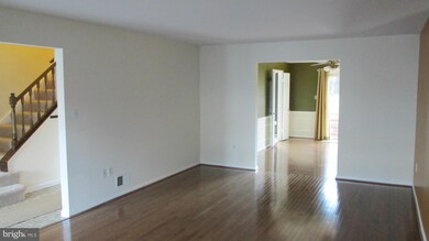 3027 Seven Oaks Place, Falls Church, VA 22042 - photo 2