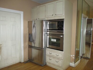 unlisted-address, Des Plaines, IL 60018 - photo 6