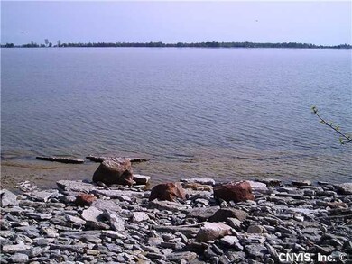 Waterfront/Dock/Pier. Flat rock bottom and crystal