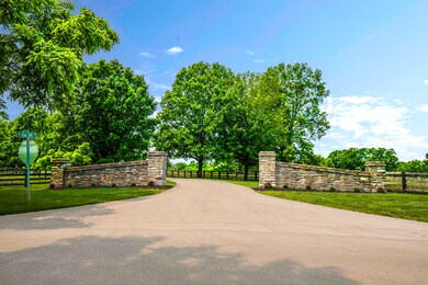 2005 Oak Hill Ct 2