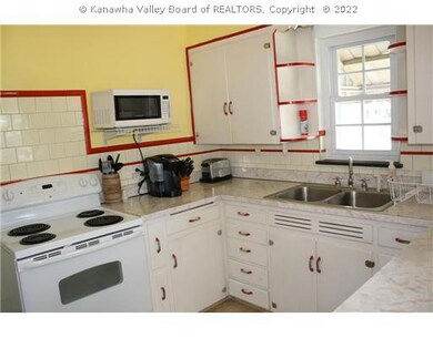 226 17th St, Dunbar, WV 25064 - photo 5