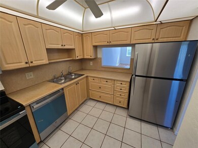 6890 Royal Palm Blvd unit 211H, Margate, FL 33063 - photo 4