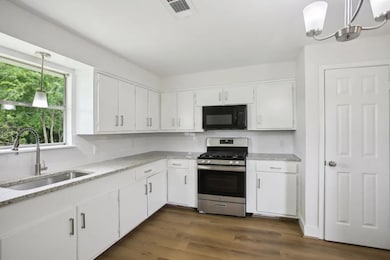 906 South Rd, Baytown, TX 77521 - photo 3