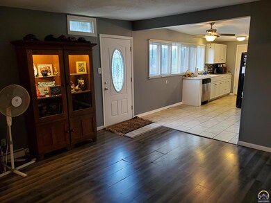 3332 SW Burlingame Rd, Topeka, KS 66611 - photo 6