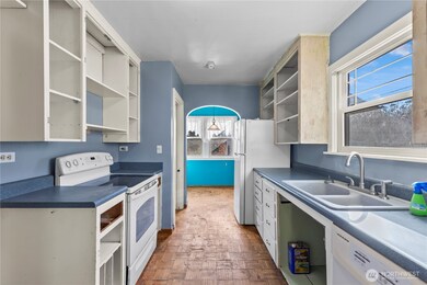 611 S 20th Ave, Yakima, WA 98902 - photo 6