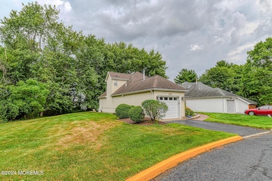 156 Cherry Tree Ct Freehold NJ-large-003