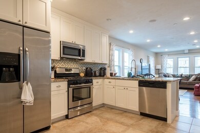 208 Cedar St unit 2, Somerville, MA 02145 - photo 3