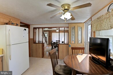 62 S Main St, Stewartstown, PA 17363 - photo 7