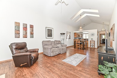 18415 W Wisconsin Ave unit 18415, Brookfield, WI 53045 - photo 5