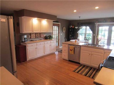 704 Wedgewood Dr, Marysville, OH 43040 - photo 7