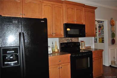 4025 Hereford Ln, Dallas, NC 28034 - photo 6