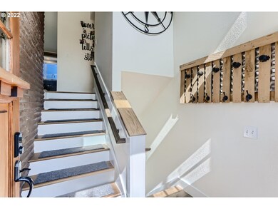 8940 SW Morgan Dr, Beaverton, OR 97008 - photo 3