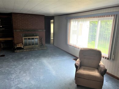 162 Blake St, Newport, VT 05855 - photo 3