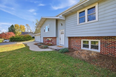 6837 Reuter Ln, West Bend, WI 53090 - photo 2