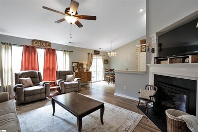 107 Seattle Slew Ln, Greenville, SC 29617 - photo 5