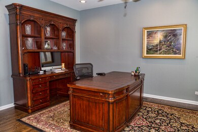 1000 Kingsmill Dr unit II, Algonquin, IL 60102 - photo 5