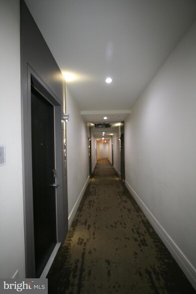 Ontario 17 unit 612, Washington, DC 20009 - photo 4