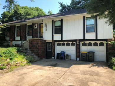 6211 Albervan St, Shawnee, KS 66216 - photo 2