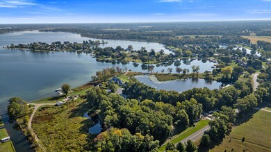 Crowne Pointe Shores