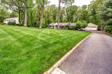 04_Front Yard-1