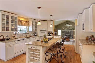 226 Longwoods Dr, Saylorsburg, PA 18353 - photo 3