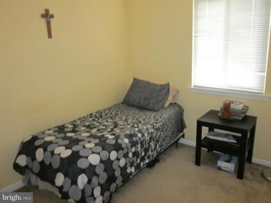 6026 Mardale Ln, Burke, VA 22015 - photo 7