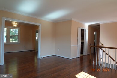 4924 King Solomon Dr, Annandale, VA 22003 - photo 3