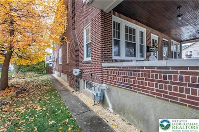 1017 N 21st St, Allentown, PA 18104 - photo 4