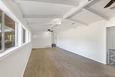 170 Devin St, Jefferson, TX 75657 - photo 6