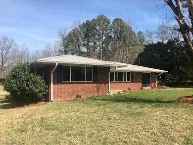 353 Oak View Ln, Asheboro, NC 27205 - photo 3