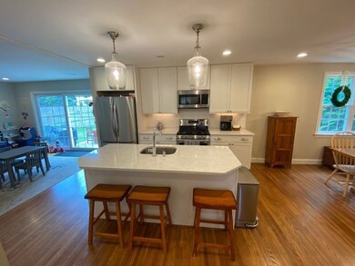 35 Curve St, Medfield, MA 02052 - photo 5