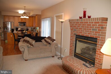 6203 Straughn Ct, Laurel, MD 20707 - photo 6