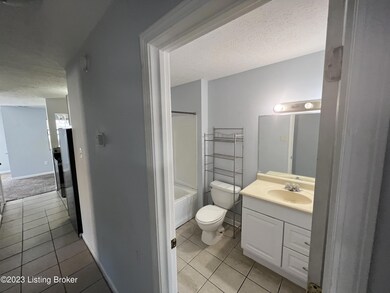 3831 Horne Ave, New Albany, IN 47150 - photo 2