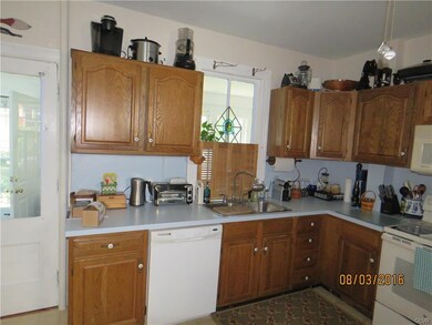 817 Knox Ave, Easton, PA 18042 - photo 3