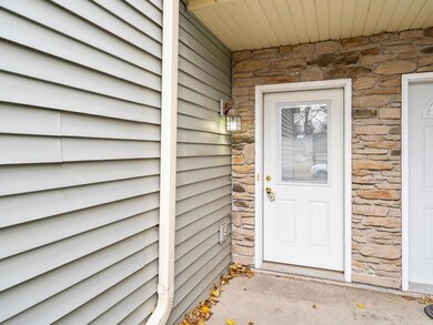 181 Larpenteur Ave E Unit B Maplewood MN 55117 USA
