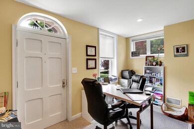 373 E Washington St, Chambersburg, PA 17201 - photo 4