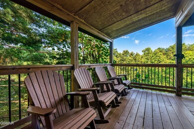 2820 Mountain View Cir, Sevierville, TN 37862 - photo 6